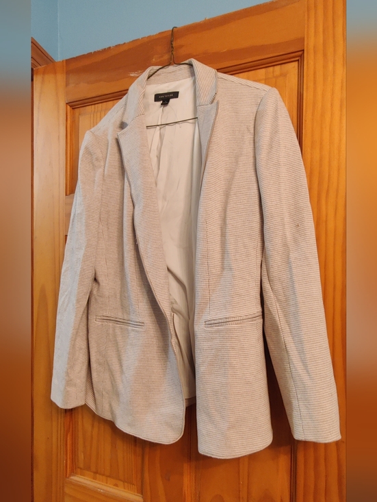 Ann Taylor Jackets & Blazers - Ann Taylor Soft Tan Women's Blazer